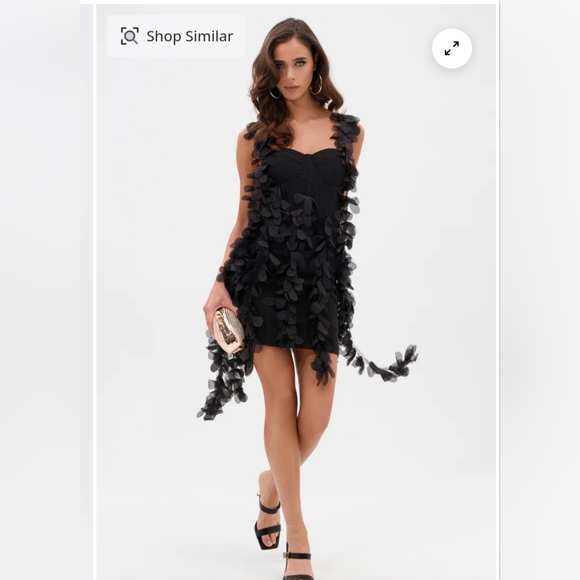 AKIRA COVER GIRL MIN DRESS WITH FLORAL APPLIQUES SIZE SMALL NWT - Picture 5 of 8